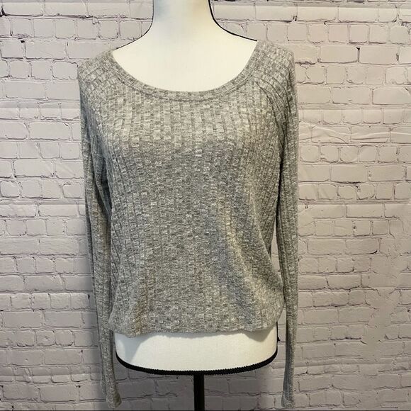NWOT Me to We Ribbed Grey Crop Sweater - Picture 1 of 6